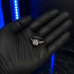 Moissanite Ring – Classic Solitaire