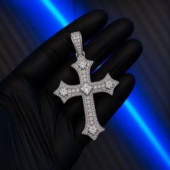 Moissanite Pendant – Royal Cross